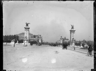 1 vue  - [Le Pont Alexandre III à Paris] / Paul Lotz. (ouvre la visionneuse)
