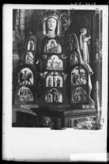 1 vue  - [Guern. Chapelle Notre-Dame-de-Quelven, statue de Vierge ouvrante (ouverte).] / David (éditeur de cartes postales). Editeur. Sans date (ouvre la visionneuse)