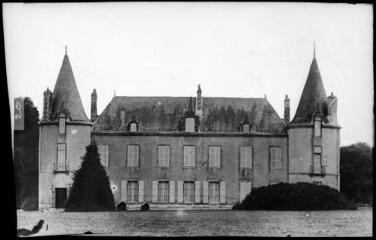 1 vue  - [Le Guerno. Château de Branféré, façade.] / David (éditeur de cartes postales). Editeur. Sans date (ouvre la visionneuse)