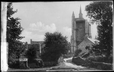 1 vue  - [Pluneret. Village et tour de la chapelle Sainte-Avoye.] / David (éditeur de cartes postales). Editeur. Sans date (ouvre la visionneuse)
