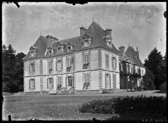 1 vue  - [Saint-Martin-sur-Oust. Château de la Luardaye.] / David (éditeur de cartes postales). Editeur. Sans date (ouvre la visionneuse)