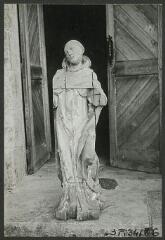 2 vues  - [Église Saint-Cornély, statue en bois.]. S.d. (ouvre la visionneuse)