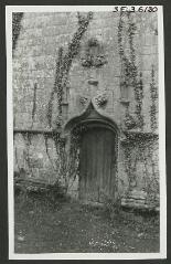 2 vues  - [Chapelle Notre-Dame-de-Vérité, portail.]. S.d. (ouvre la visionneuse)