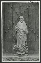 2 vues  - [Chapelle Saint-André, statue de saint Armel.]. S.d. (ouvre la visionneuse)