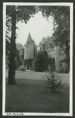 2 vues  - [Château du Plessis-Kaà«r.]. S.d. (ouvre la visionneuse)