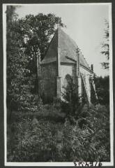 2 vues  - [Manoir de Kerleau, chapelle.] / Godineau. Photographe. 1940-1950 (ouvre la visionneuse)