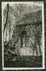 2 vues  - [Chapelle du Burgo, extérieur, partie en ruines.]. S.d. (ouvre la visionneuse)