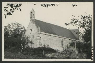 2 vues  - [Chapelle Sainte-Brigitte à  Loperhet.] / Godineau. Photographe. 1940-1950 (ouvre la visionneuse)