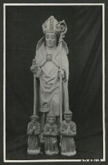 2 vues  - [Chapelle Saint-Nicolas, statue de saint Nicolas.]. S.d. (ouvre la visionneuse)