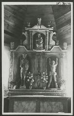 4 vues  - [Chapelle Saint-Salomon, retable et trois statues dont Vierge à  l\'Enfant.]. S.d. (ouvre la visionneuse)