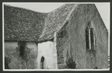 2 vues  - [Chapelle Saint-Laurent, extérieur.] / Godineau. Photographe. 1940-1950 (ouvre la visionneuse)