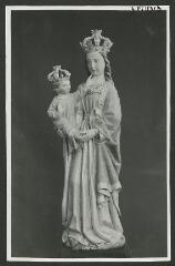 2 vues  - [Chapelle de la Clarté, statue de la Vierge et l\'Enfant.]. S.d. (ouvre la visionneuse)